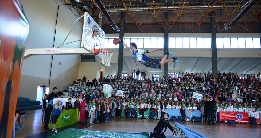 Bursa Büyükşehir Belediyespor Okul Sporları Etkinliği